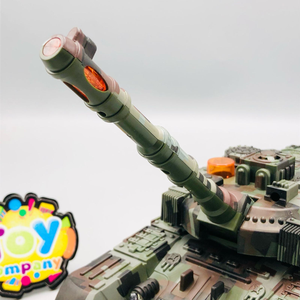 2.4GHz RC Military Tank Model With Lights