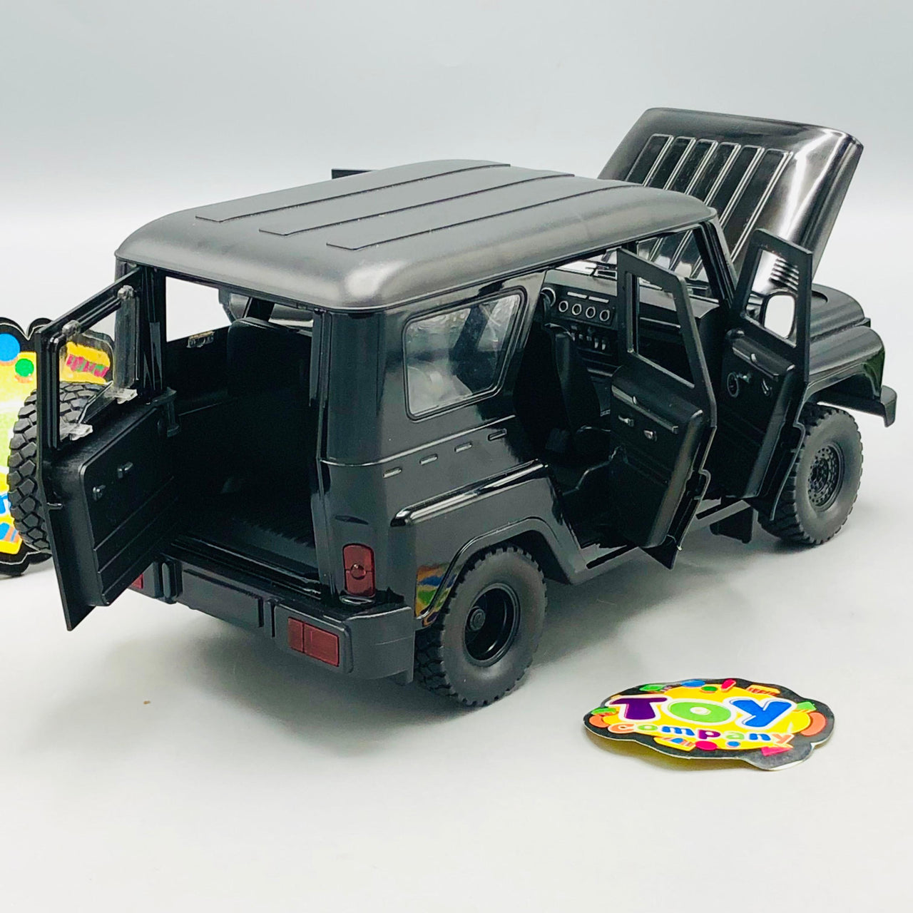 1:18 Diecast Russia UAZ Hunter SUV Model