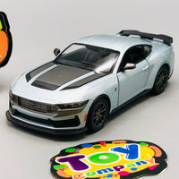 1:38 Kinsmart 2024 Ford Mustang Dark Horse
