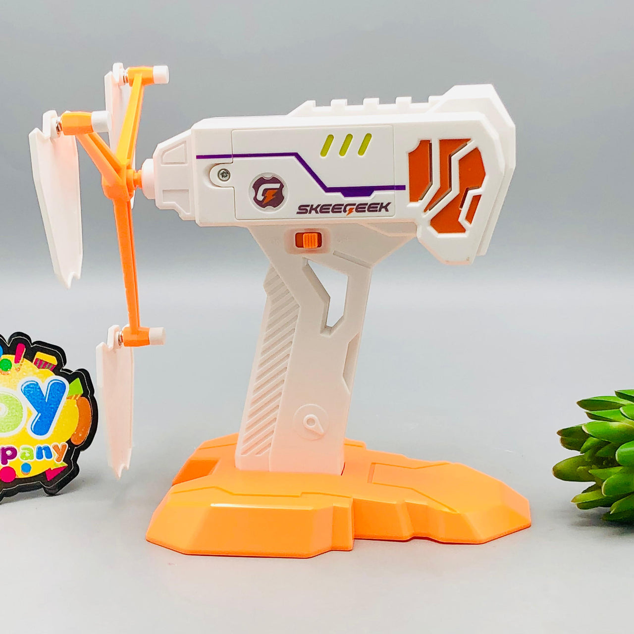 Manual Super Shoot Soft Bullet Gun With Rotating Target