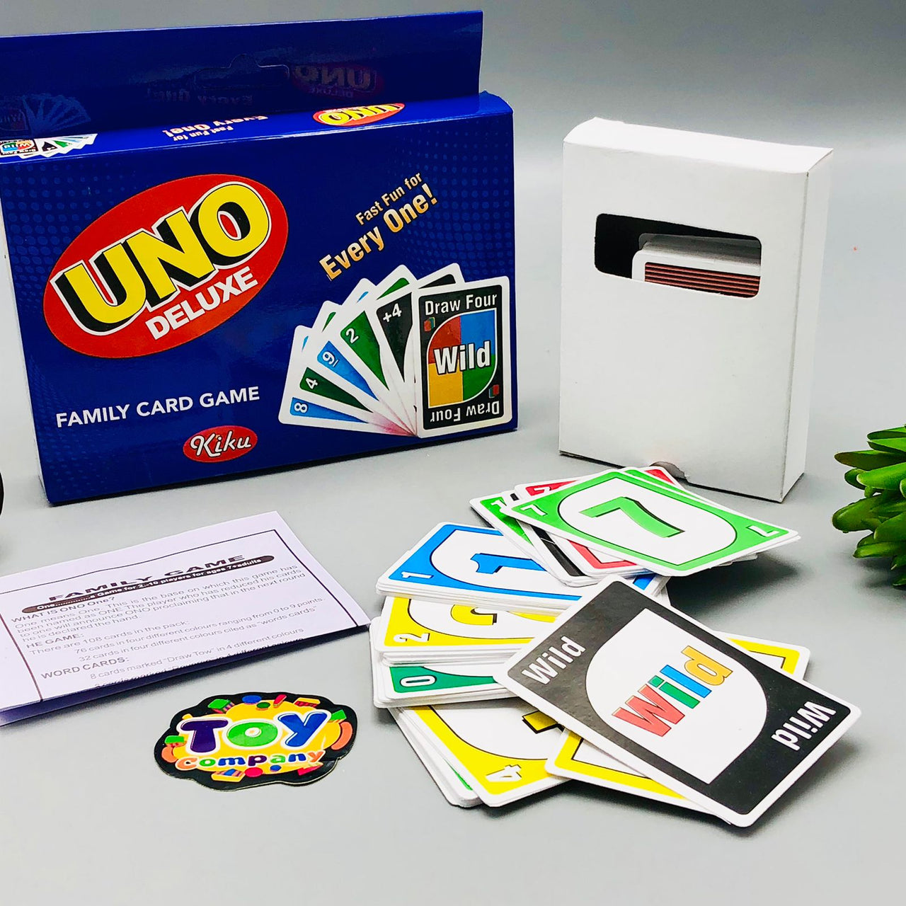 UNO Deluxe Family Card Game - 108 Cards