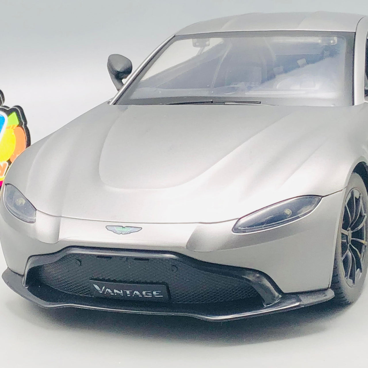 2.4GHz 1:14 RC Aston Martin Vantage Model