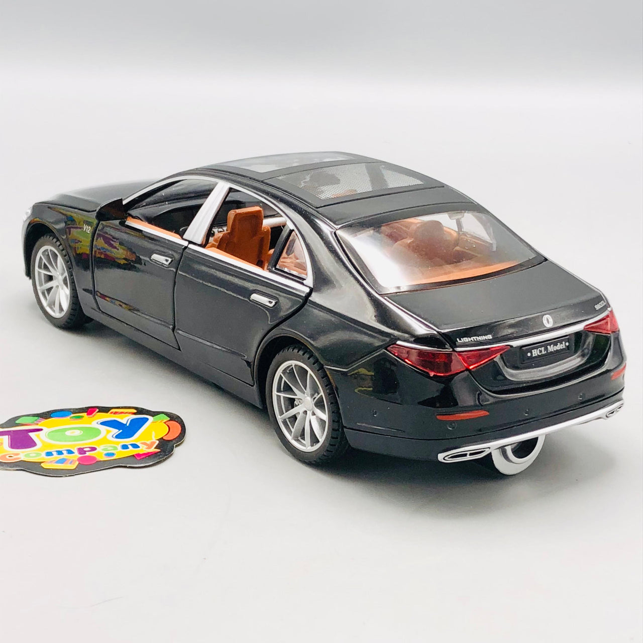 1:22 RC Diecast Mercedes Maybach S600 Model Car With Smoke