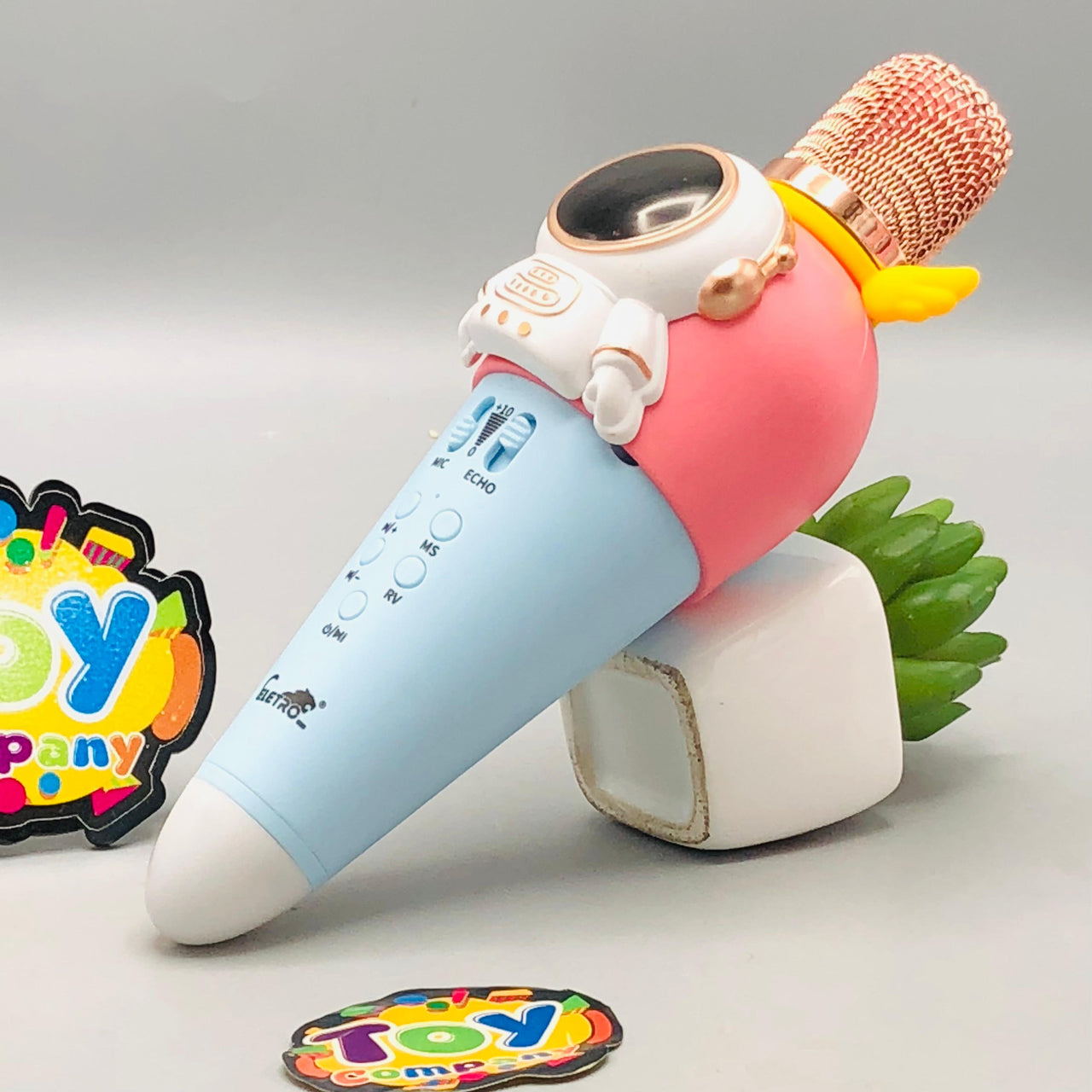 Rechargeable Spaceman Themed Handheld Bluetooth Microphone