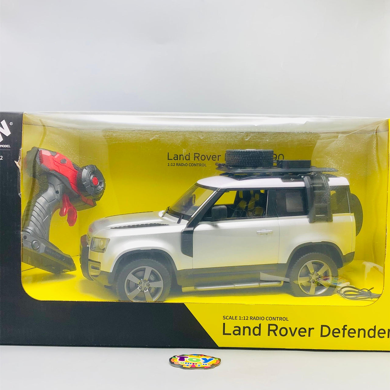 2.4GHz 1:12 RC Land Rover Defender 90 Model
