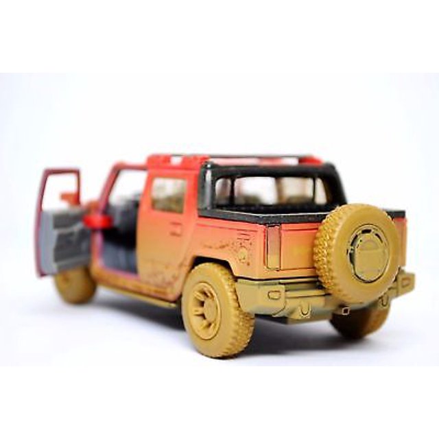 1:40 Kinsmart 2005 Hummer H2 SUT - Muddy Model