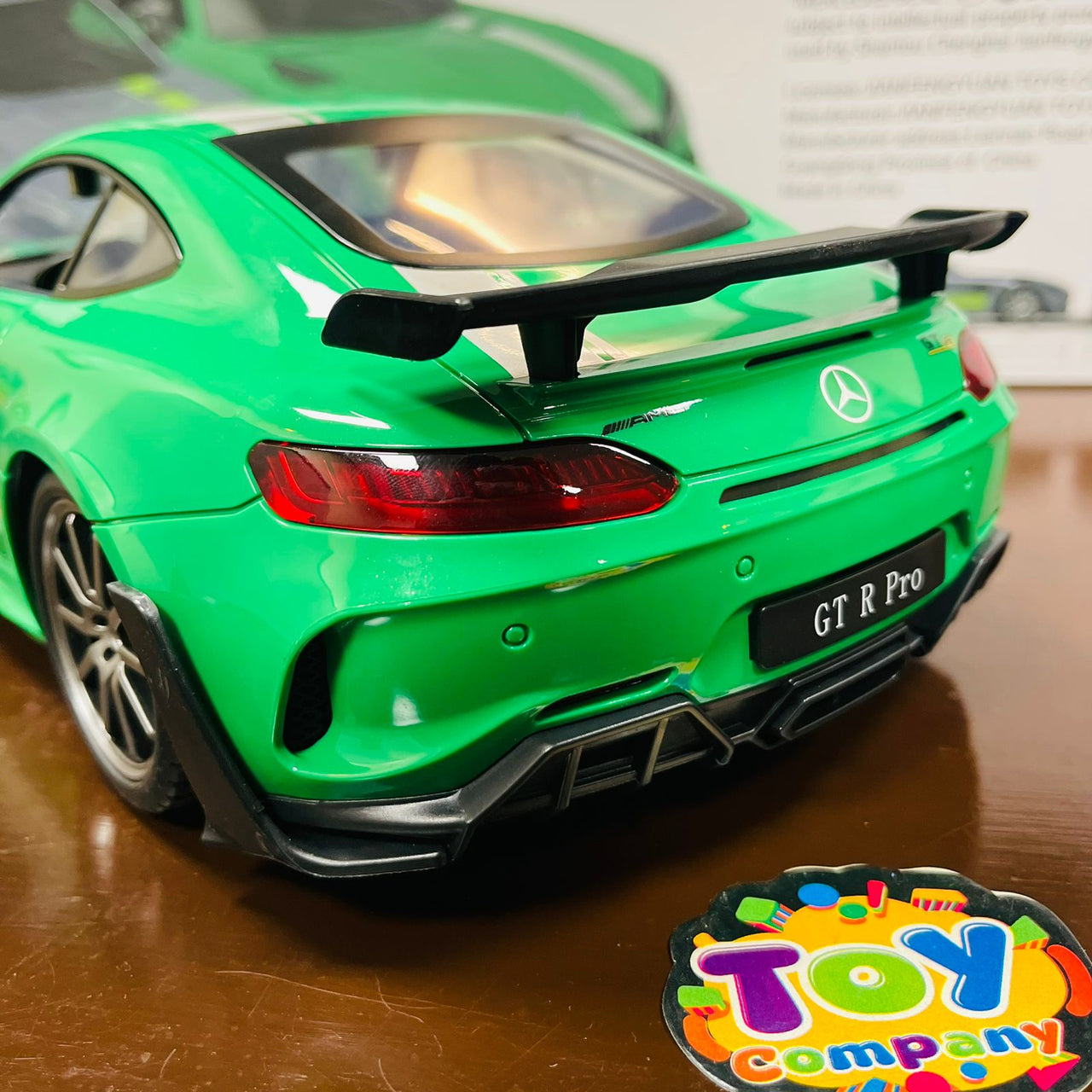 2.4GHz 1:12 RC Mercedes AMG GTR Pro Model