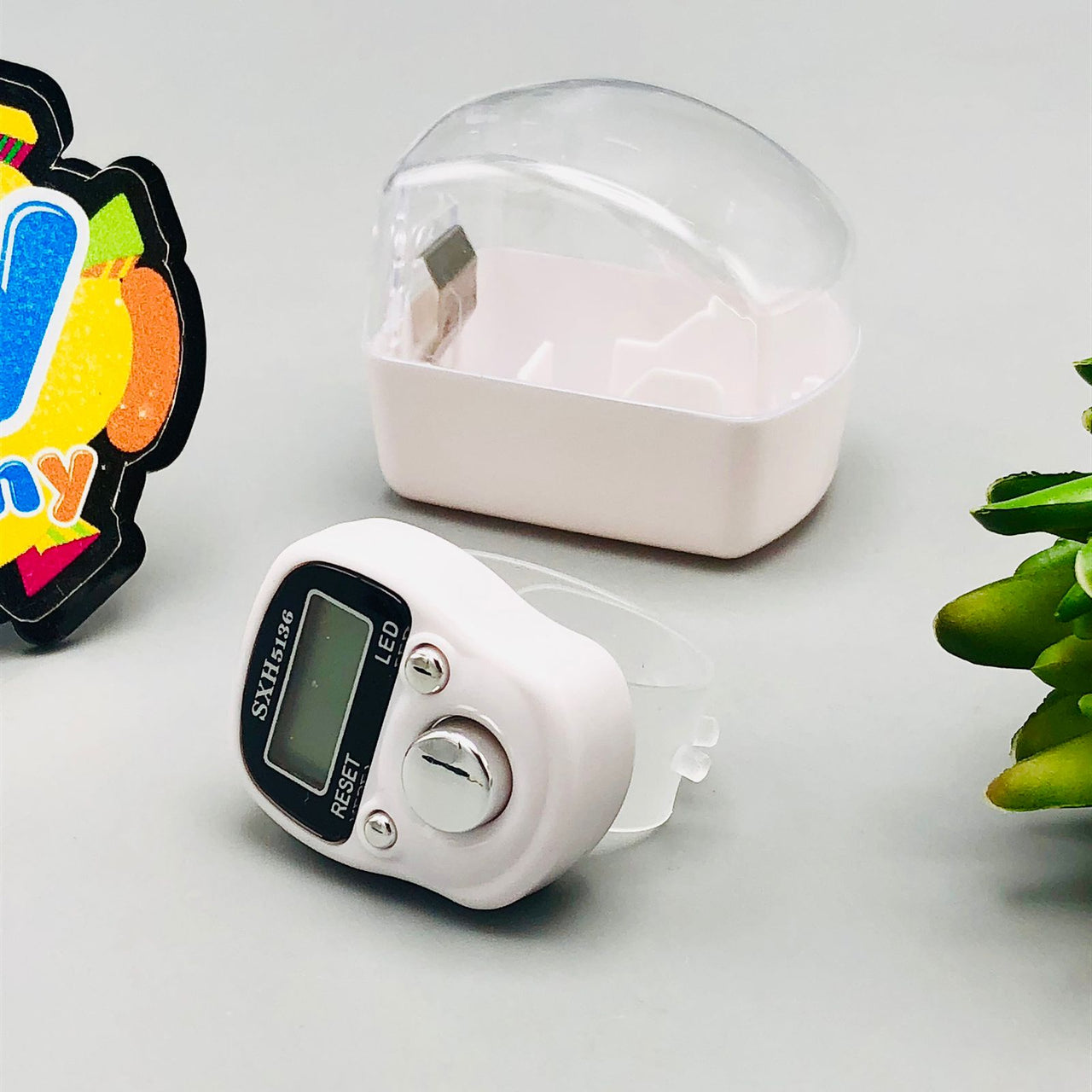 LED Light Digital Finger Counter With Box - 1Pc