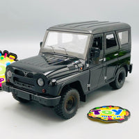 1:18 Diecast Russia UAZ Hunter SUV Model