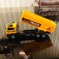 1pc Diecast  Model With Plastic Body