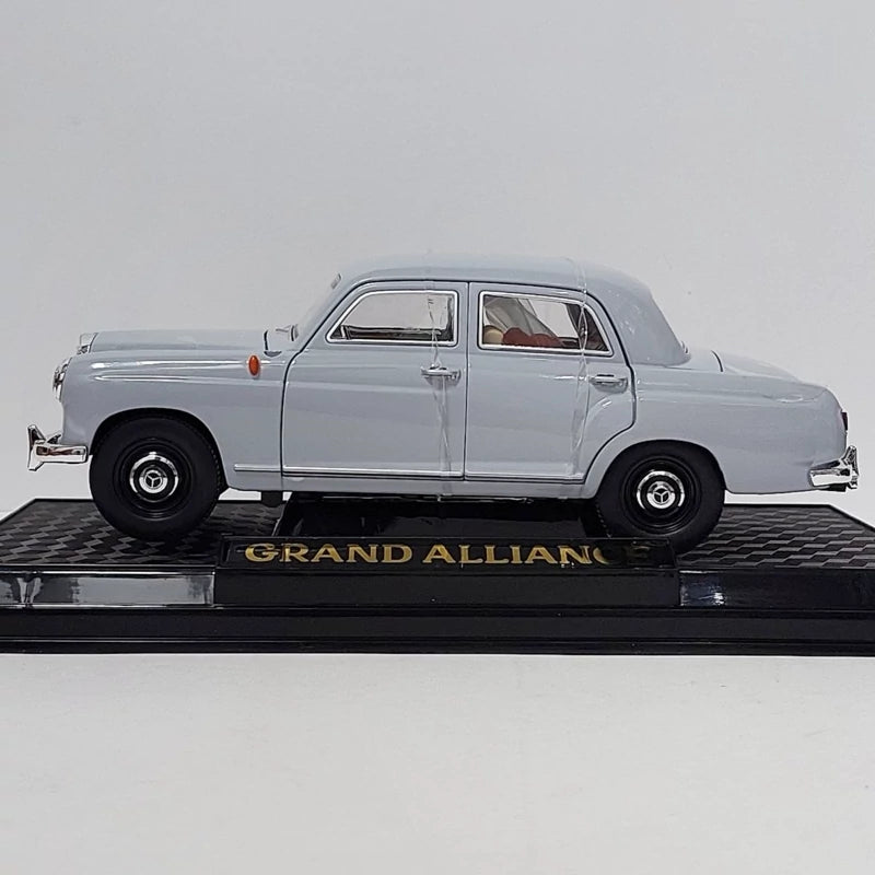 1:24 Diecast Classic Mercedes W120 Model Car