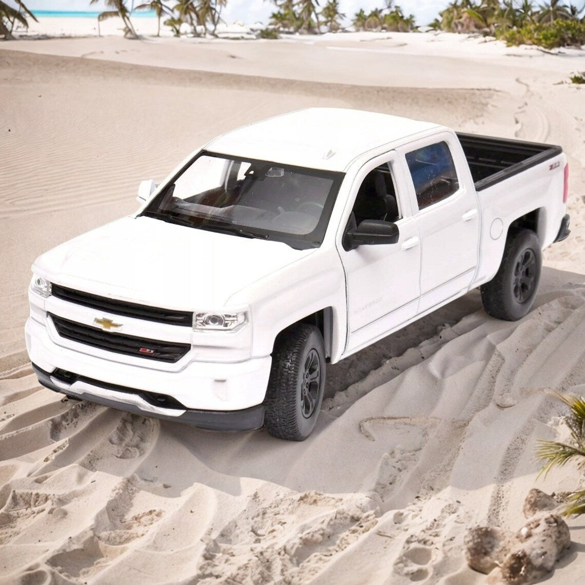 1:29 Diecast 2017 Chevrolet Silverado