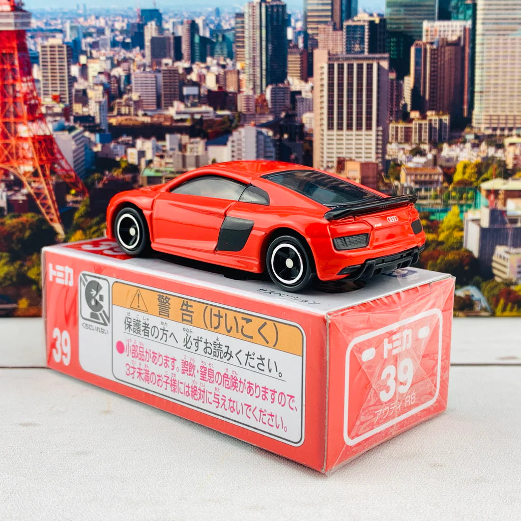 1:62 Takara Tomy Diecast Audi R8 Model Car