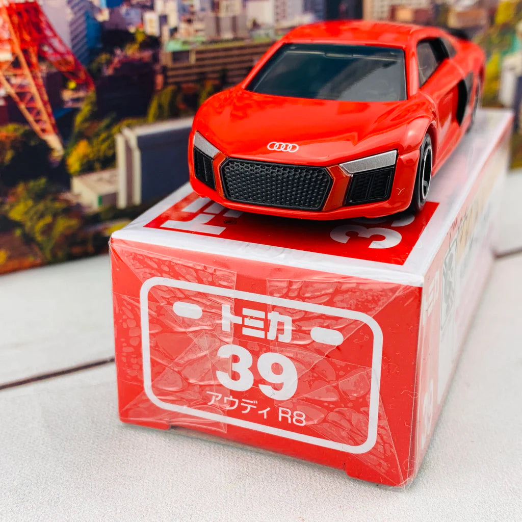 1:62 Takara Tomy Diecast Audi R8 Model Car