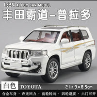 1:24 Diecast Toyota Prado Model Car With Smoke