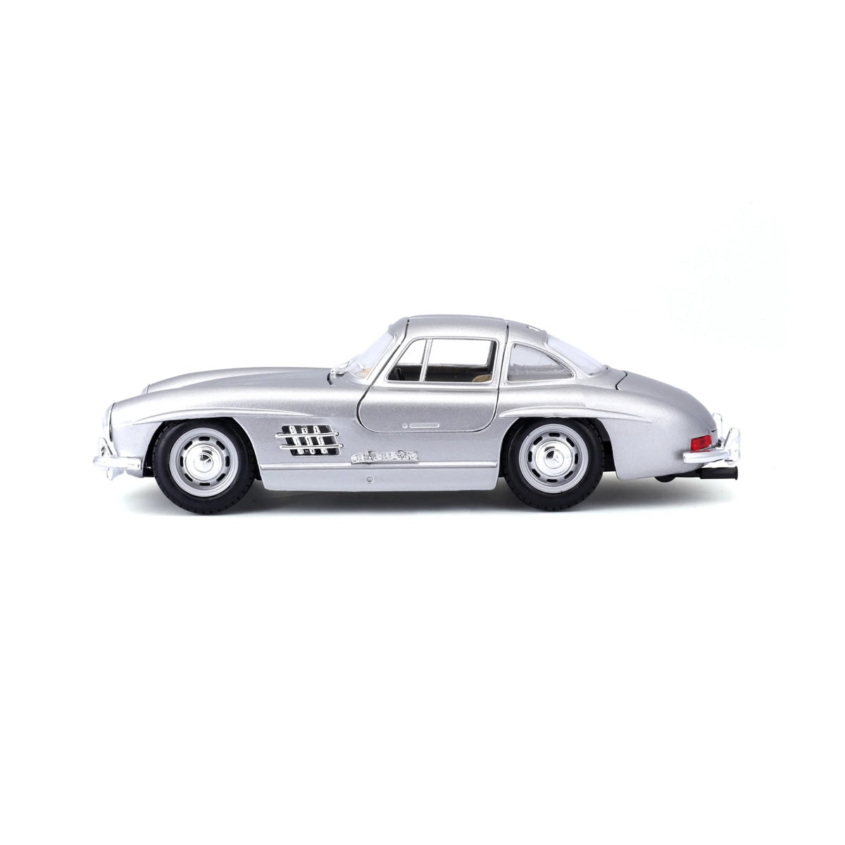 Bburago 1:24 Diecast Mercedes Benz 300SL - Silver