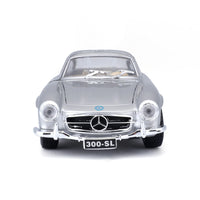 Bburago 1:24 Diecast Mercedes Benz 300SL - Silver