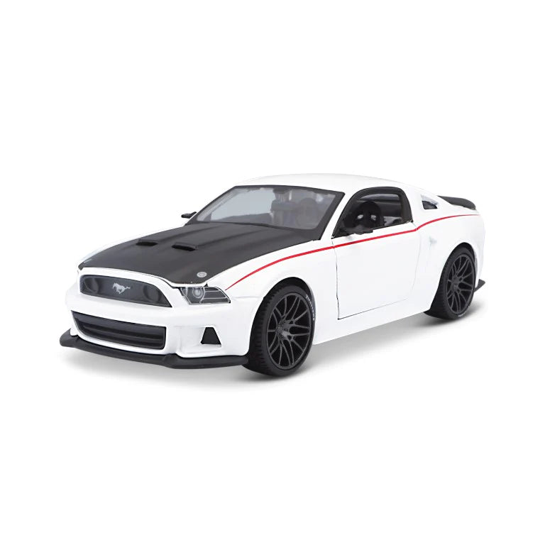 Maisto 1:24 Diecast Ford Mustang Street Racer