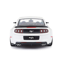 Maisto 1:24 Diecast Ford Mustang Street Racer