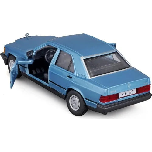 Bburago 1:24 Diecast Mercedes Benz 190E - Blue