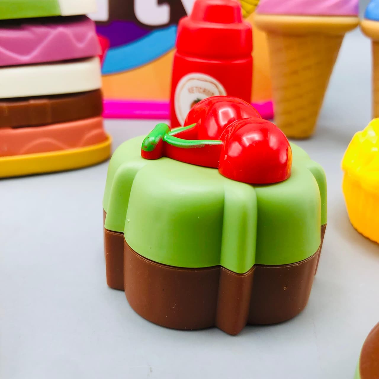 16Pcs Kids Pretend Play Delicious Dessert Play Set