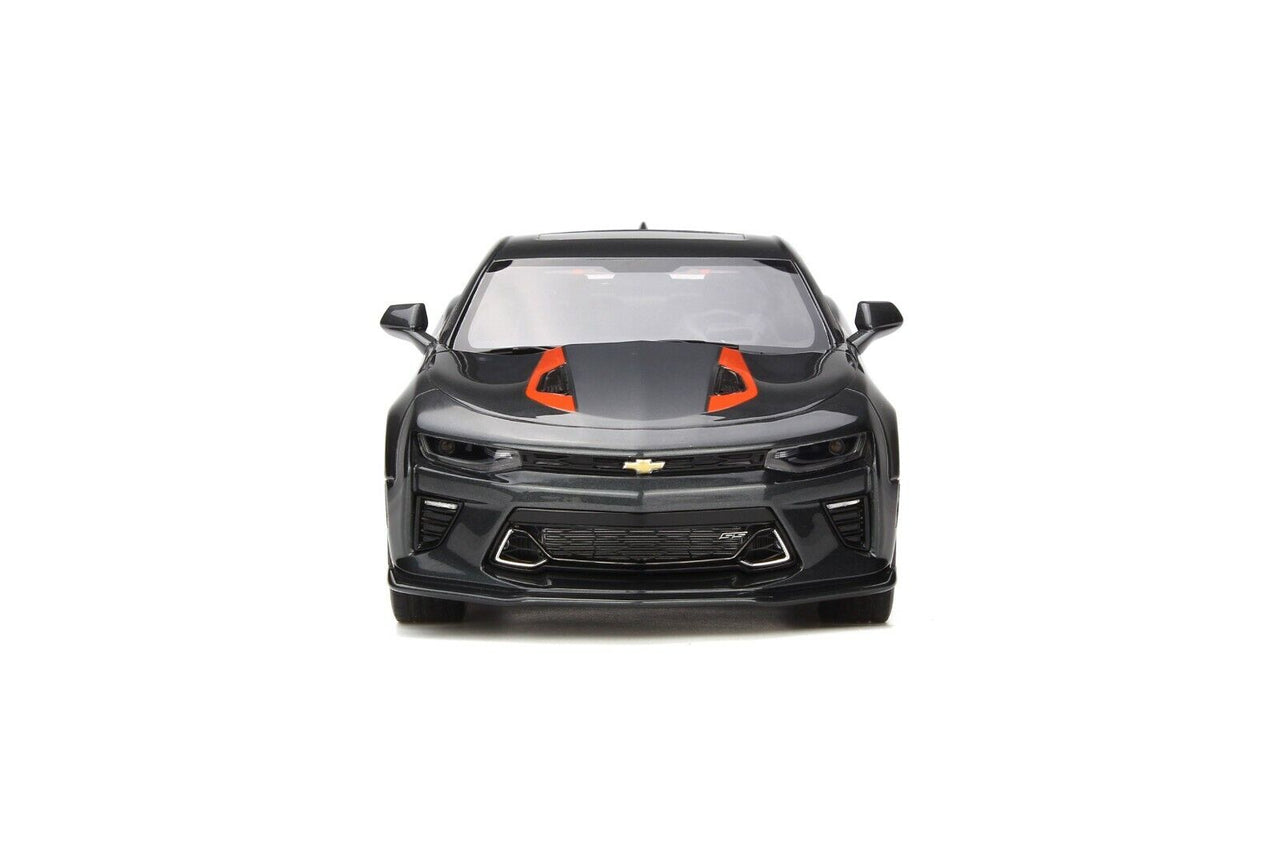 Maisto 1:18 Diecast Chevrolet Camaro 50th Anniversary 2017