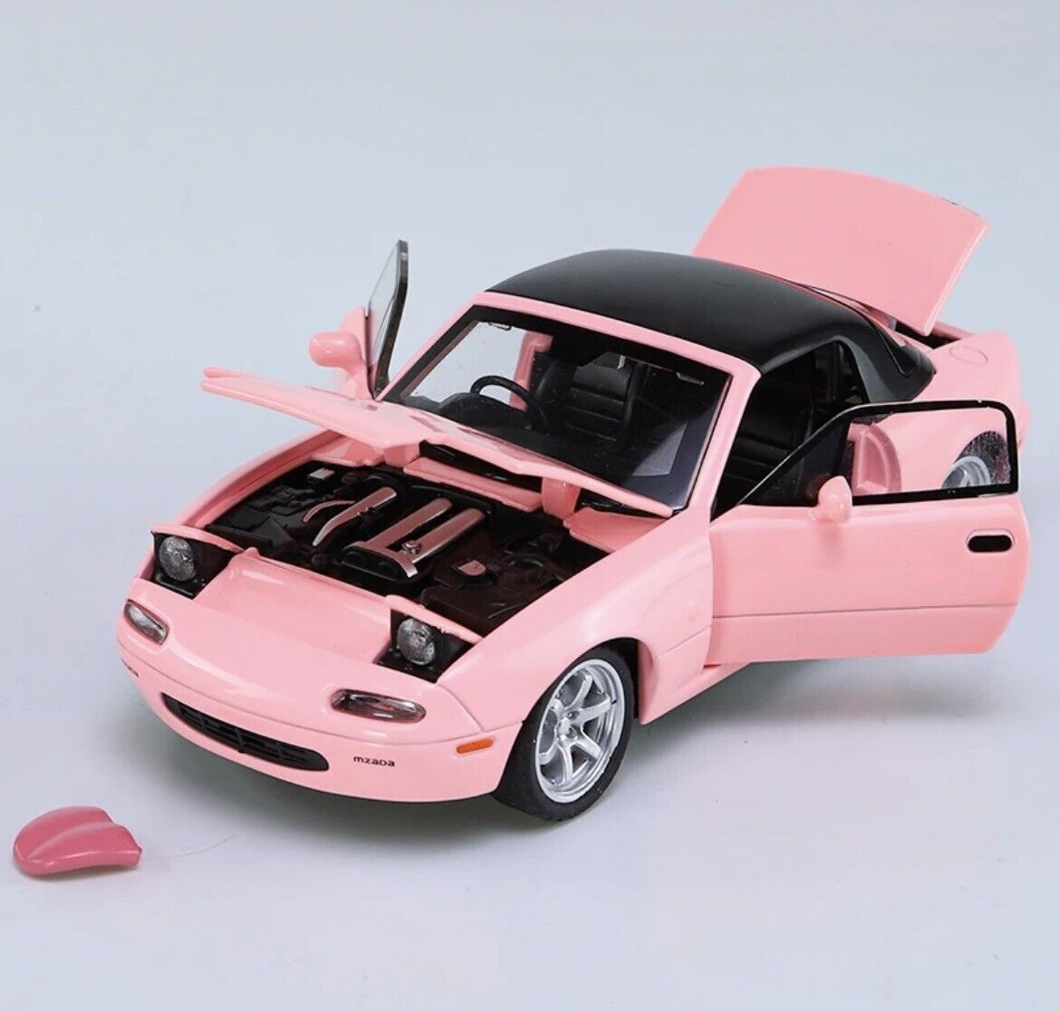 1:32 Diecast Japanese Mazda MX-5 Model