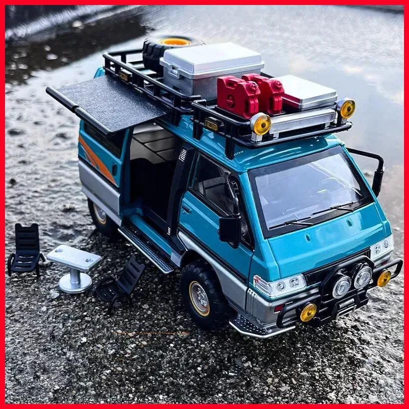 1:24 Diecast Mitsubishi Delica Van Model