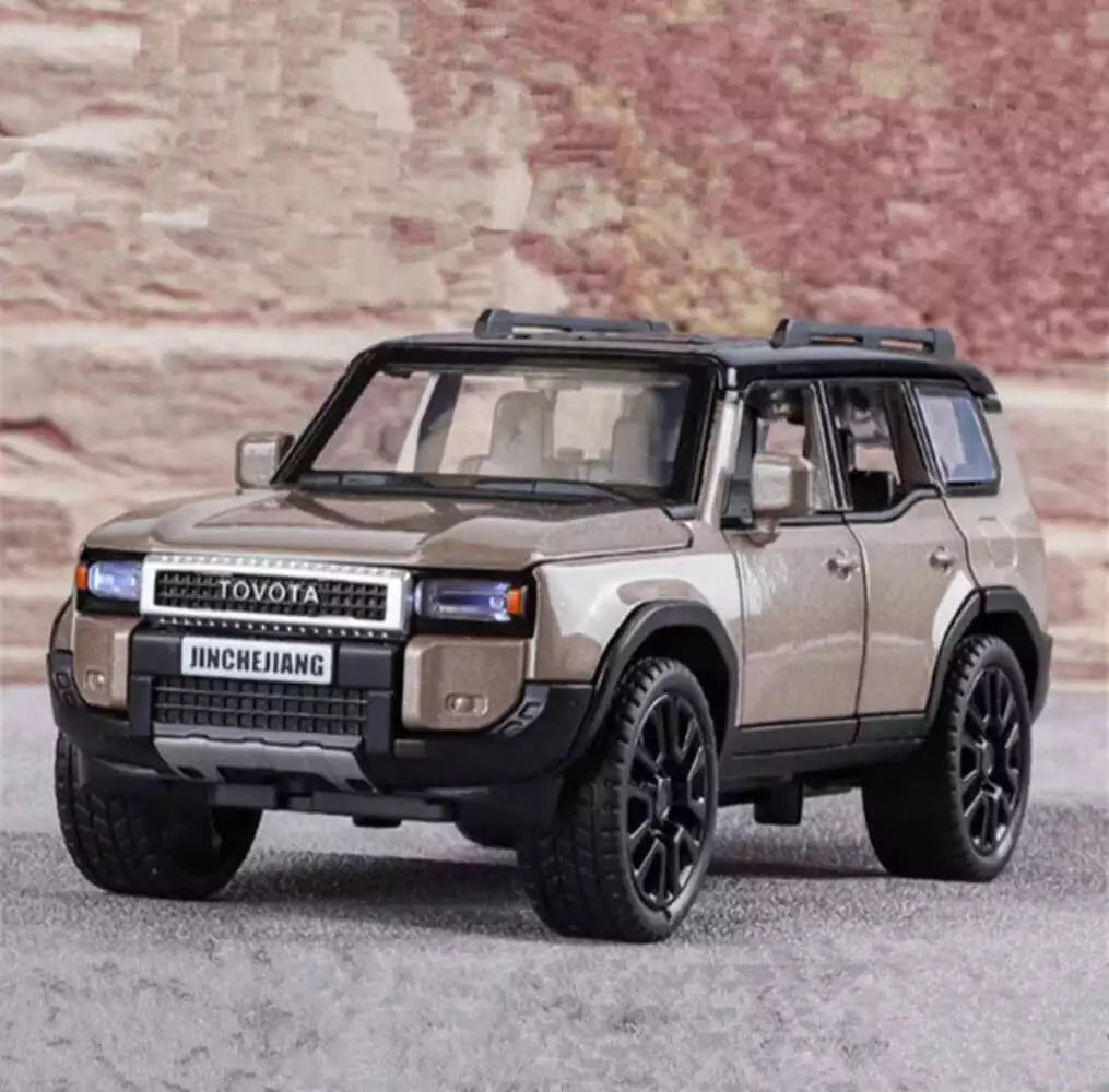 1:32 Diecast Toyota Land Cruiser Prado SUV Model