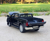 1:32 Diecast Toyota Tundra Pickup Model
