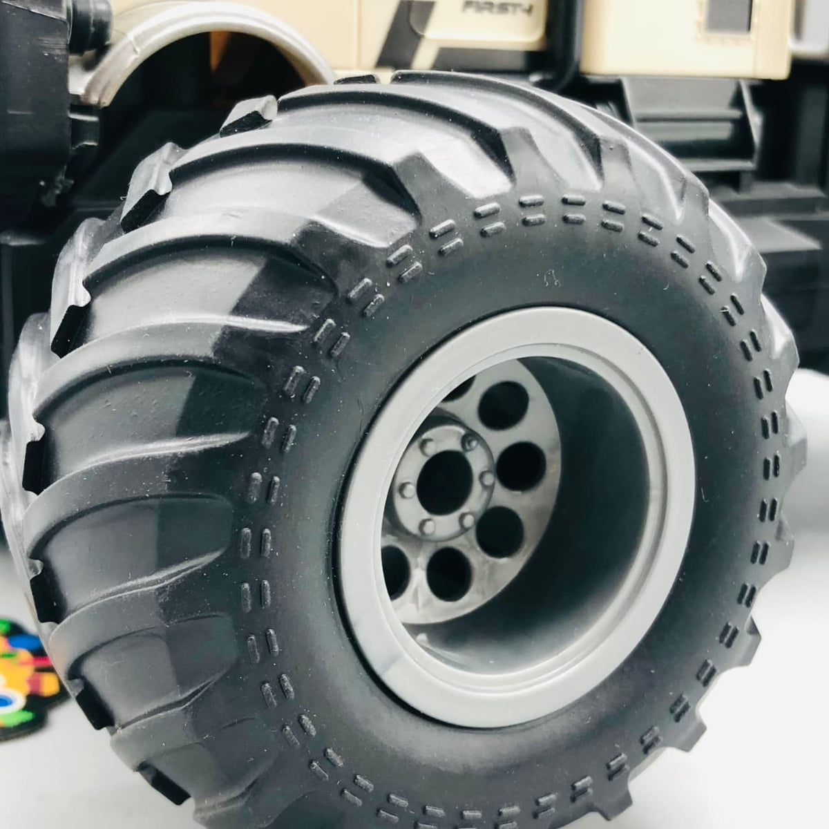 RC Shuttle Off-Road Truck With Container