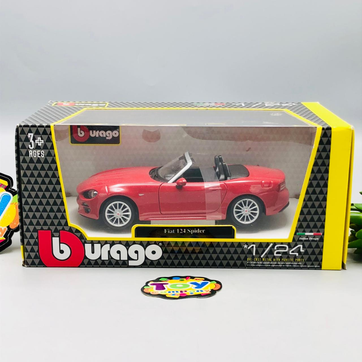 Bburago 1:24 Diecast Fiat 124 Spider Model