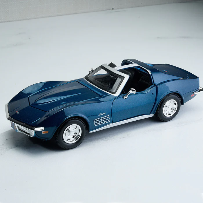 Maisto 1:24 1970 Corvette Model - Blue